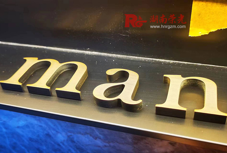 �L(zh��ng)ɳ������(sh��)�������X�~���w�����ֹ�ˇ-����