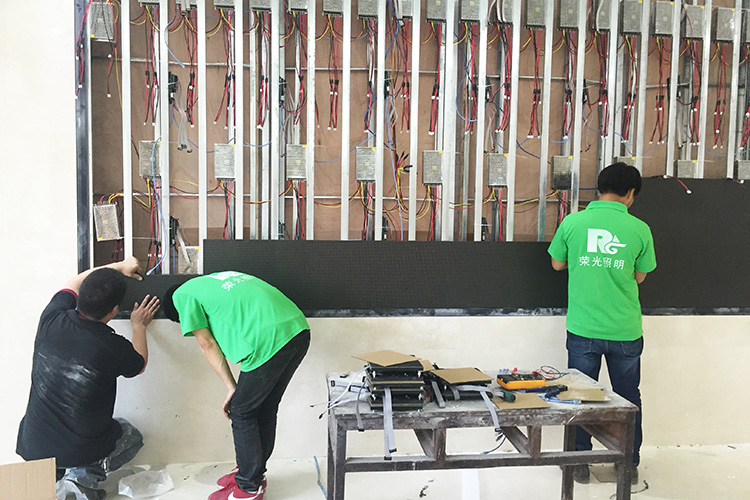 �LɳLED����@ʾ��