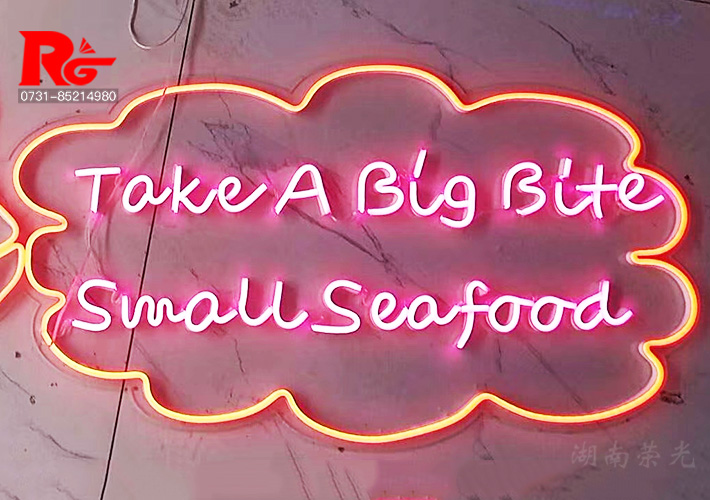 �L(zh��ng)ɳ�޺���