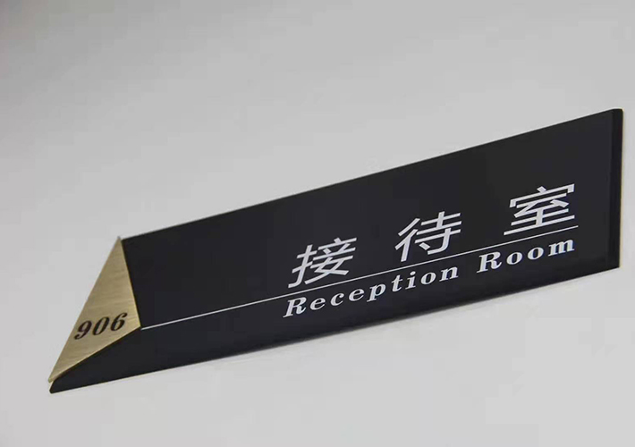 �����������(bi��o)��