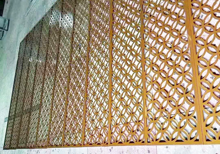 長(zhǎng)沙鏤空廣告板