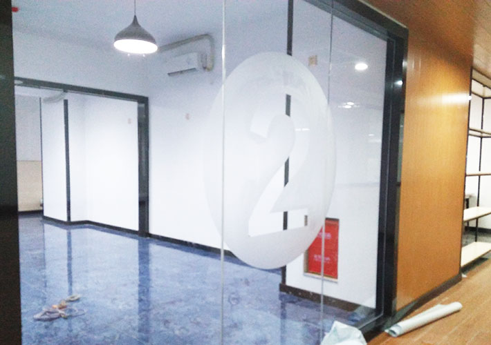 �Lɳ��˾�����NĤ