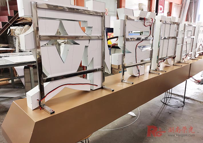 �W(xu��)У�V������