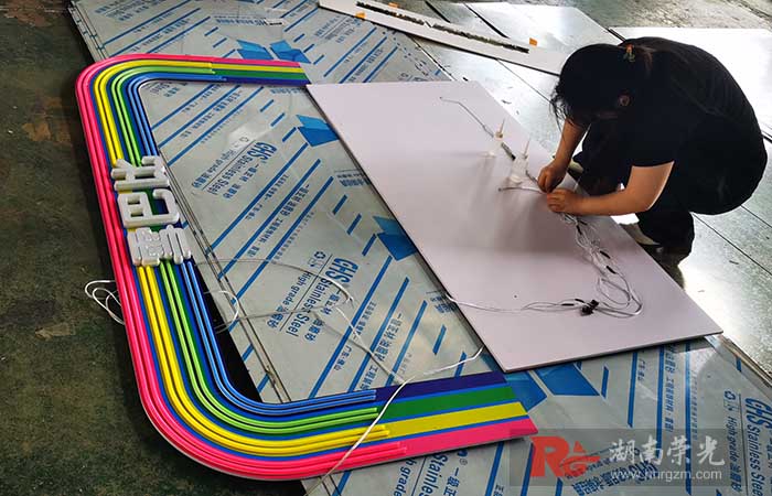 ��܇��������